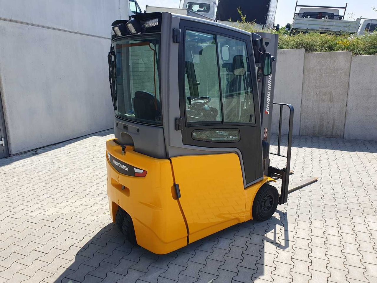 Jungheinrich EFG 215 / Triplex: 4.25m! / SS / 4.166h / 2024 - Carretilla elevadora eléctrica: foto 4 Jungheinrich EFG 215 / Triplex: 4.25m! / SS / 4.166h / 2024 - Carretilla elevadora eléctrica: foto 4