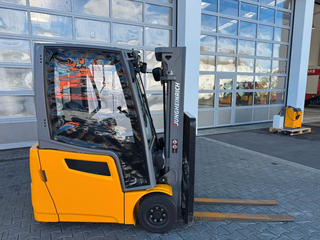Jungheinrich EFG 215 / Triplex: 4.25m! / SS / nur 2.865h! - Carretilla elevadora eléctrica: foto 2 Jungheinrich EFG 215 / Triplex: 4.25m! / SS / nur 2.865h! - Carretilla elevadora eléctrica: foto 2