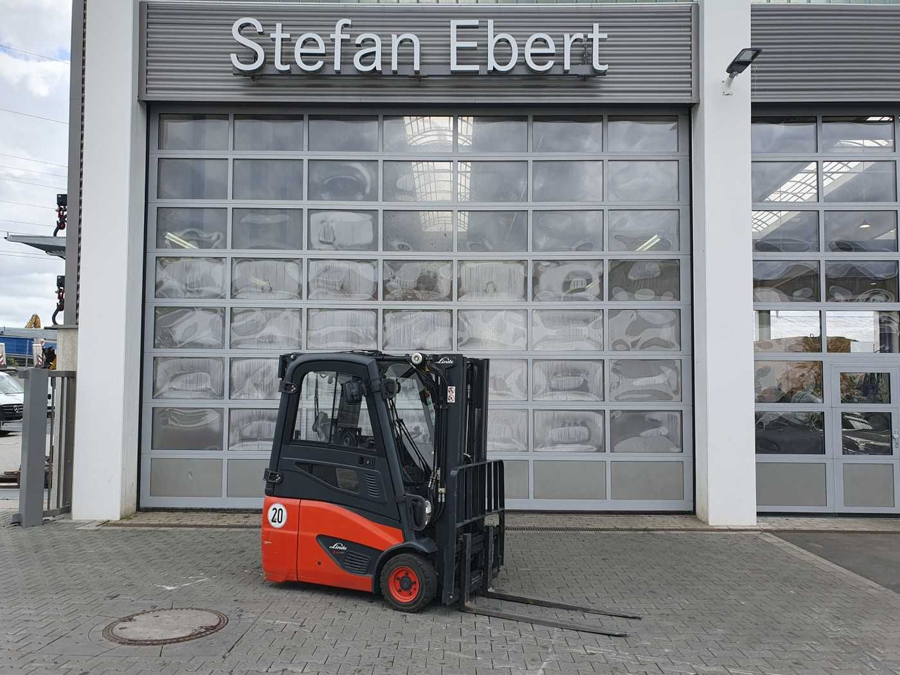 Linde E14 - 02 / Triplex: 4.00m! / SS / nur 1.777h! - Carretilla elevadora eléctrica: foto 1 Linde E14 - 02 / Triplex: 4.00m! / SS / nur 1.777h! - Carretilla elevadora eléctrica: foto 1