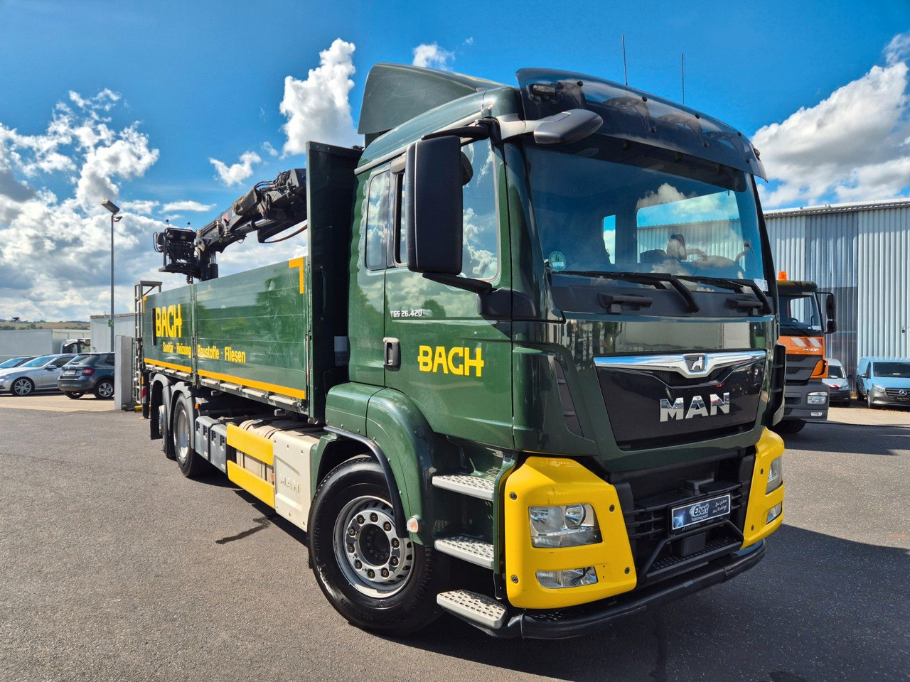 MAN TGS 26.420 6x2-4 LL Hiab 177K PRO 2 Stück - Camión grúa: foto 3 MAN TGS 26.420 6x2-4 LL Hiab 177K PRO 2 Stück - Camión grúa: foto 3
