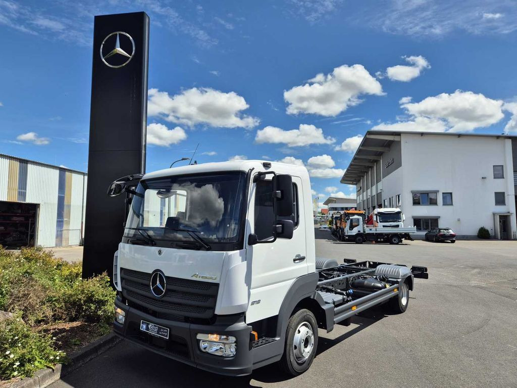 Mercedes-Benz Atego 818 L Fahrgestell, 6 Stück vorhanden - Camión chasis: foto 1 Mercedes-Benz Atego 818 L Fahrgestell, 6 Stück vorhanden - Camión chasis: foto 1