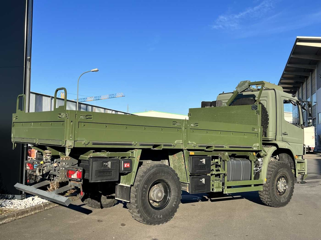 Camión caja abierta Mercedes-Benz Axor 1829 A 4x4 Pritsche: foto 6