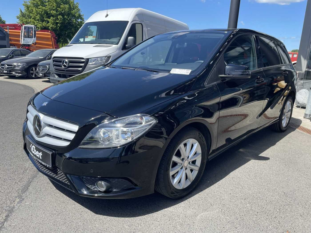 Mercedes-Benz B 200 CDI 7G-DCT Navi+PDC+Klima+SHZ - Coche: foto 2 Mercedes-Benz B 200 CDI 7G-DCT Navi+PDC+Klima+SHZ - Coche: foto 2