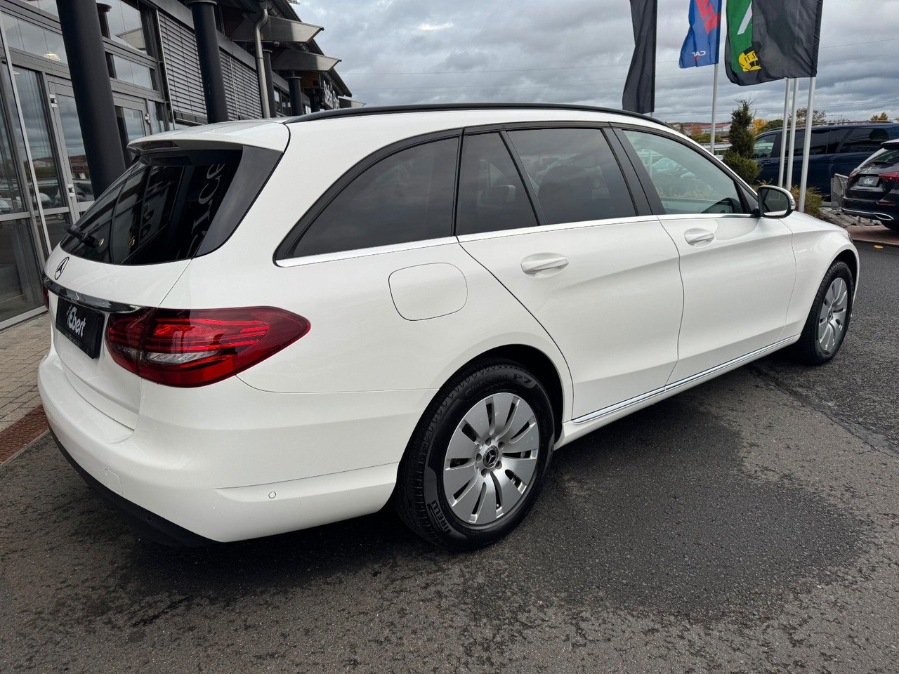 Mercedes-Benz C 180d T LED+RKamera+SHZ+DAB - Coche familiar: foto 4 Mercedes-Benz C 180d T LED+RKamera+SHZ+DAB - Coche familiar: foto 4