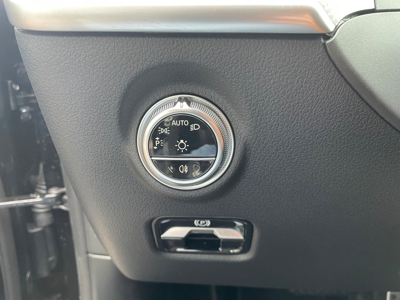 Coche familiar Mercedes-Benz C 200 d T AMG+Night+360°+Digital+Memory+Keyless: foto 15 Coche familiar Mercedes-Benz C 200 d T AMG+Night+360°+Digital+Memory+Keyless: foto 15