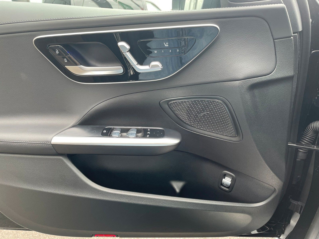 Coche familiar Mercedes-Benz C 200 d T AMG+Night+360°+Digital+Memory+Keyless: foto 11 Coche familiar Mercedes-Benz C 200 d T AMG+Night+360°+Digital+Memory+Keyless: foto 11