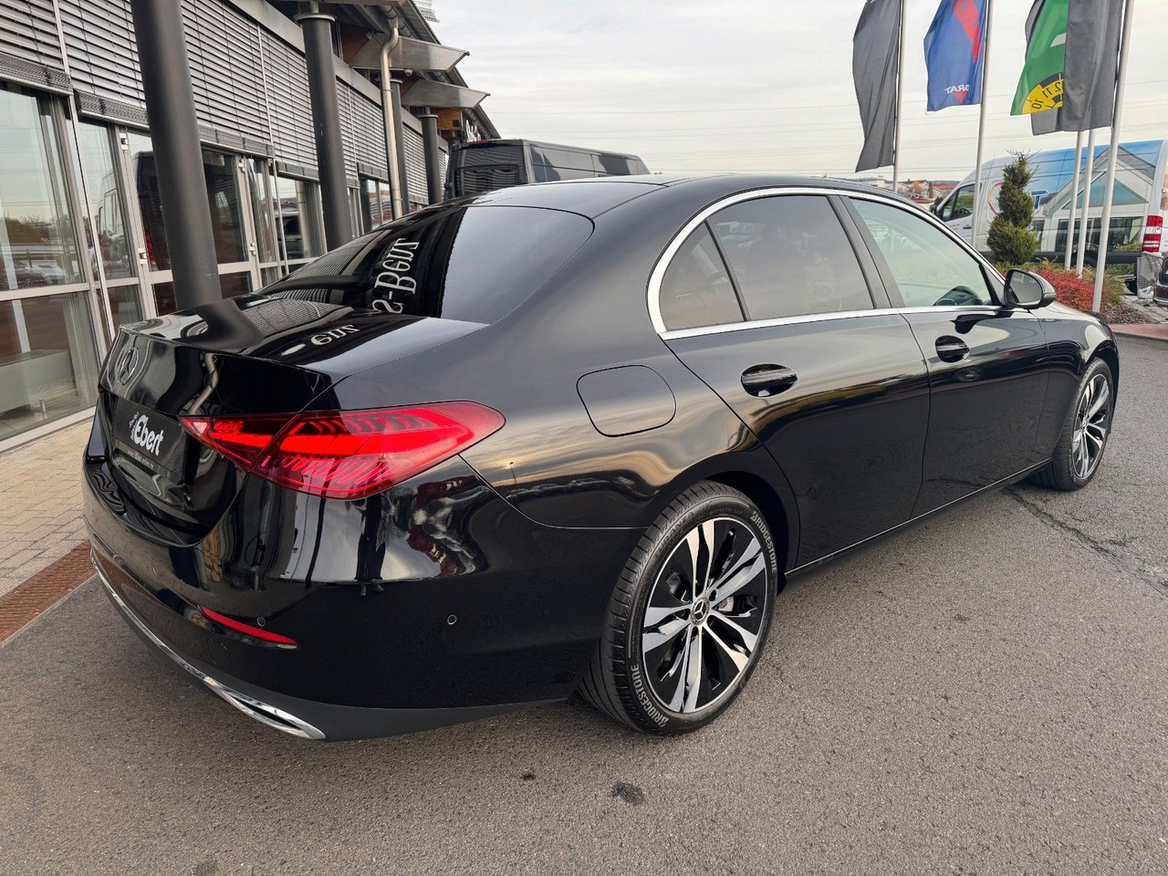 Mercedes-Benz C 220d Avantgarde+Pano+HUD+RFK+TotW+AmbiPrem - Sedan: foto 5 Mercedes-Benz C 220d Avantgarde+Pano+HUD+RFK+TotW+AmbiPrem - Sedan: foto 5