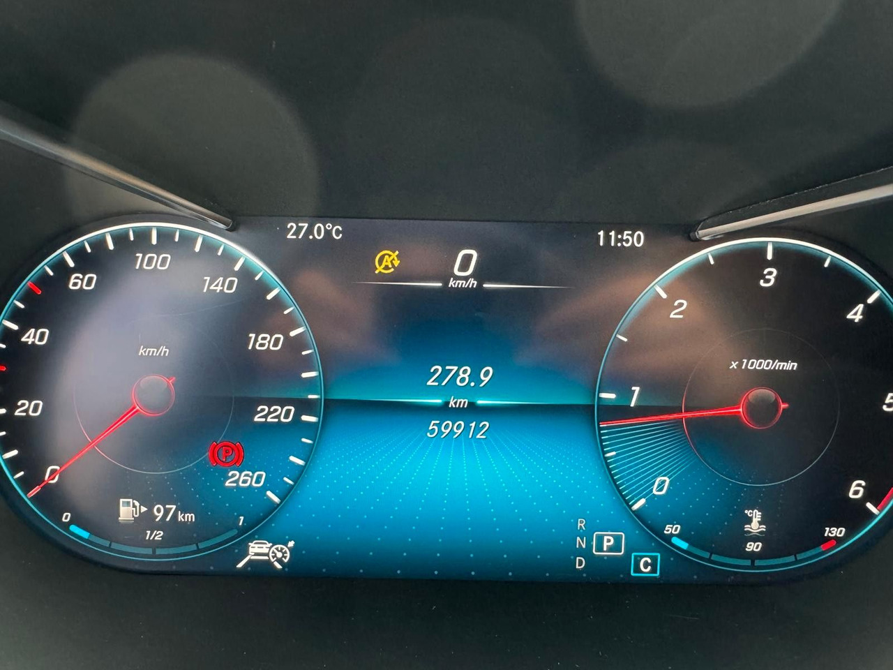 Coche familiar Mercedes-Benz C 220d NightEdition+AMG+Distr+SportfahrW+RFK: foto 20