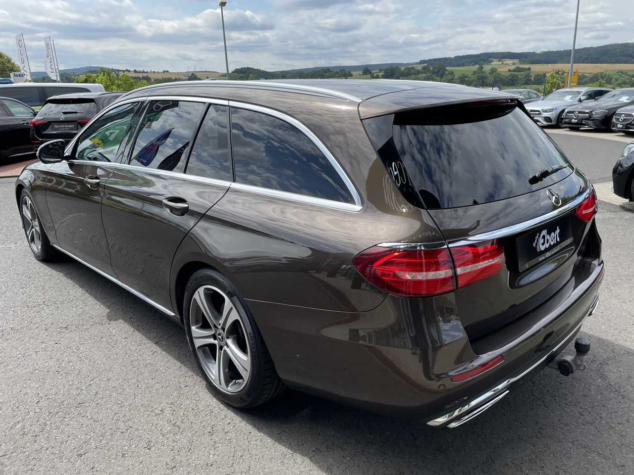 Mercedes-Benz E 220 d T 9G Avantgarde AHK+Memory+ Distr+R-Kame - Coche: foto 3 Mercedes-Benz E 220 d T 9G Avantgarde AHK+Memory+ Distr+R-Kame - Coche: foto 3