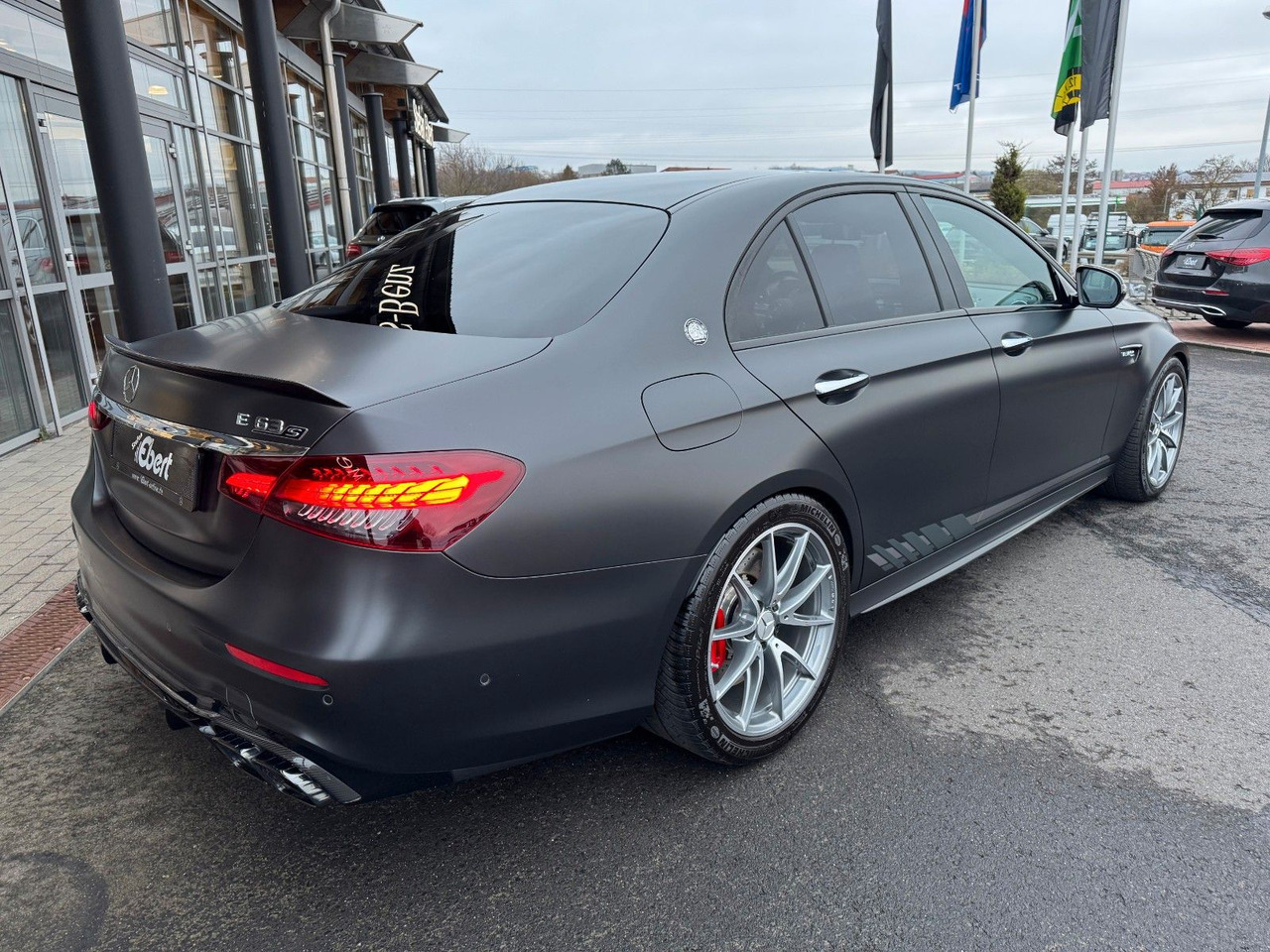 Mercedes-Benz E 63 AMG S FinalEd+Pano+Burm+STH+Memory+HUD - Sedan: foto 5 Mercedes-Benz E 63 AMG S FinalEd+Pano+Burm+STH+Memory+HUD - Sedan: foto 5