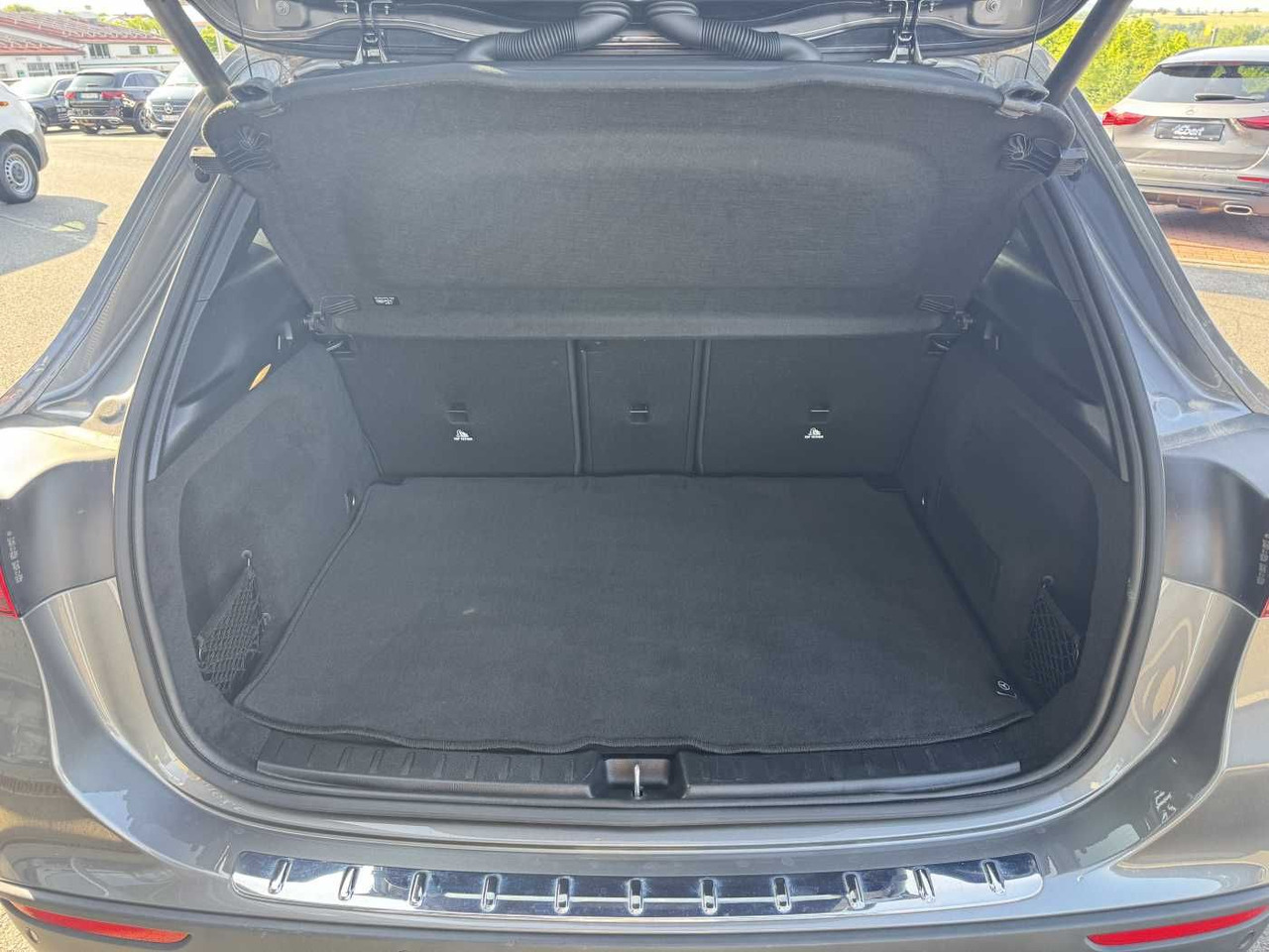 SUV/ Todoterreno Mercedes-Benz GLA 200d 4M Progressive+Distr+Ambiente+Offroad: foto 8
