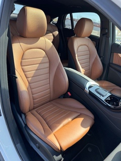 Mercedes-Benz GLC 43 AMG Coupe AirM+Memory+RFK+ SPUR+TOTW+ESD - Coche: foto 1 Mercedes-Benz GLC 43 AMG Coupe AirM+Memory+RFK+ SPUR+TOTW+ESD - Coche: foto 1