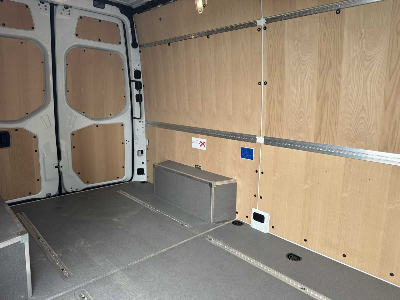 Furgón Mercedes-Benz Sprinter 317 CDI 3665 9G Klima 360 MBUX SHZ: foto 8