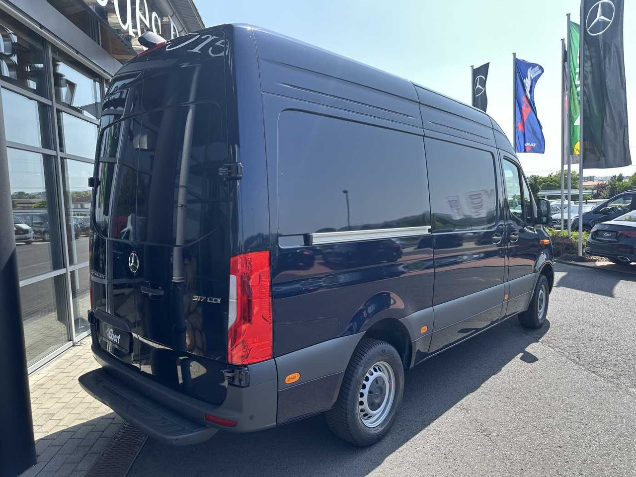 Mercedes-Benz Sprinter 317 CDI 3665 9G Klima Kamera MBUX LED - Furgón: foto 4 Mercedes-Benz Sprinter 317 CDI 3665 9G Klima Kamera MBUX LED - Furgón: foto 4
