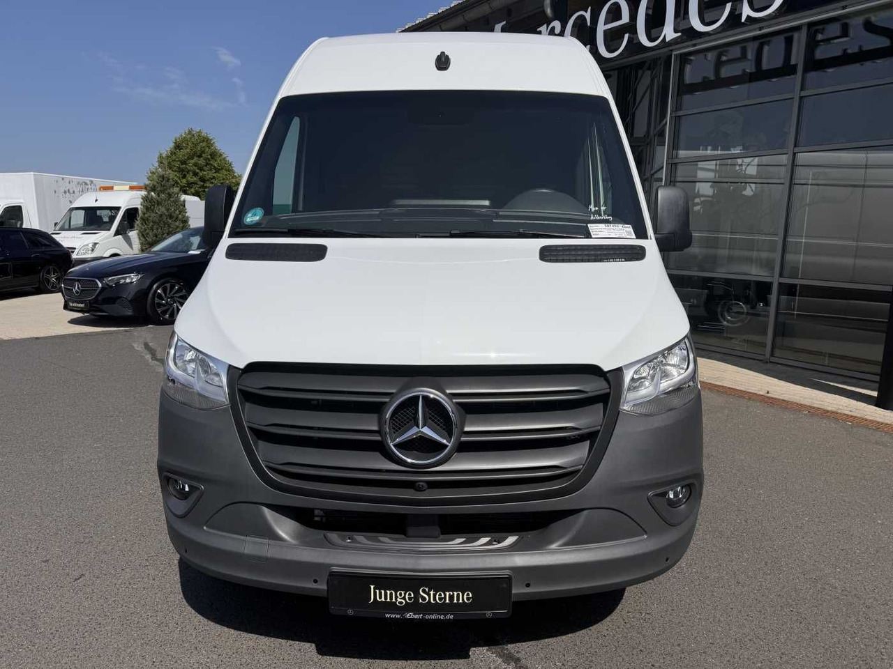 Mercedes-Benz Sprinter 317 CDI 4325 9G AHK3,5 Klima 360 SHZ - Furgón: foto 2 Mercedes-Benz Sprinter 317 CDI 4325 9G AHK3,5 Klima 360 SHZ - Furgón: foto 2