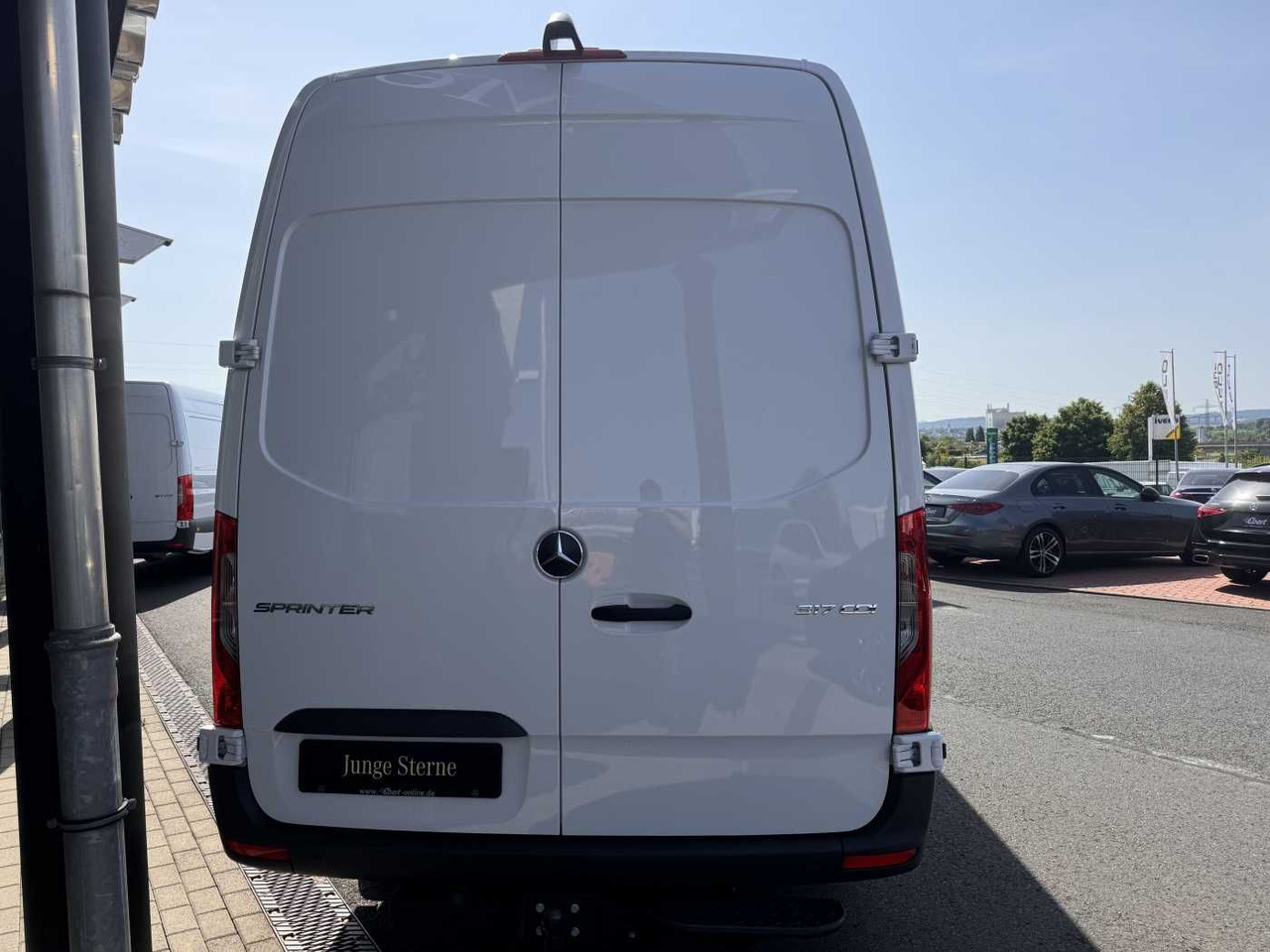 Mercedes-Benz Sprinter 317 CDI 4325 9G AHK3,5 Klima 360 SHZ - Furgón: foto 5 Mercedes-Benz Sprinter 317 CDI 4325 9G AHK3,5 Klima 360 SHZ - Furgón: foto 5