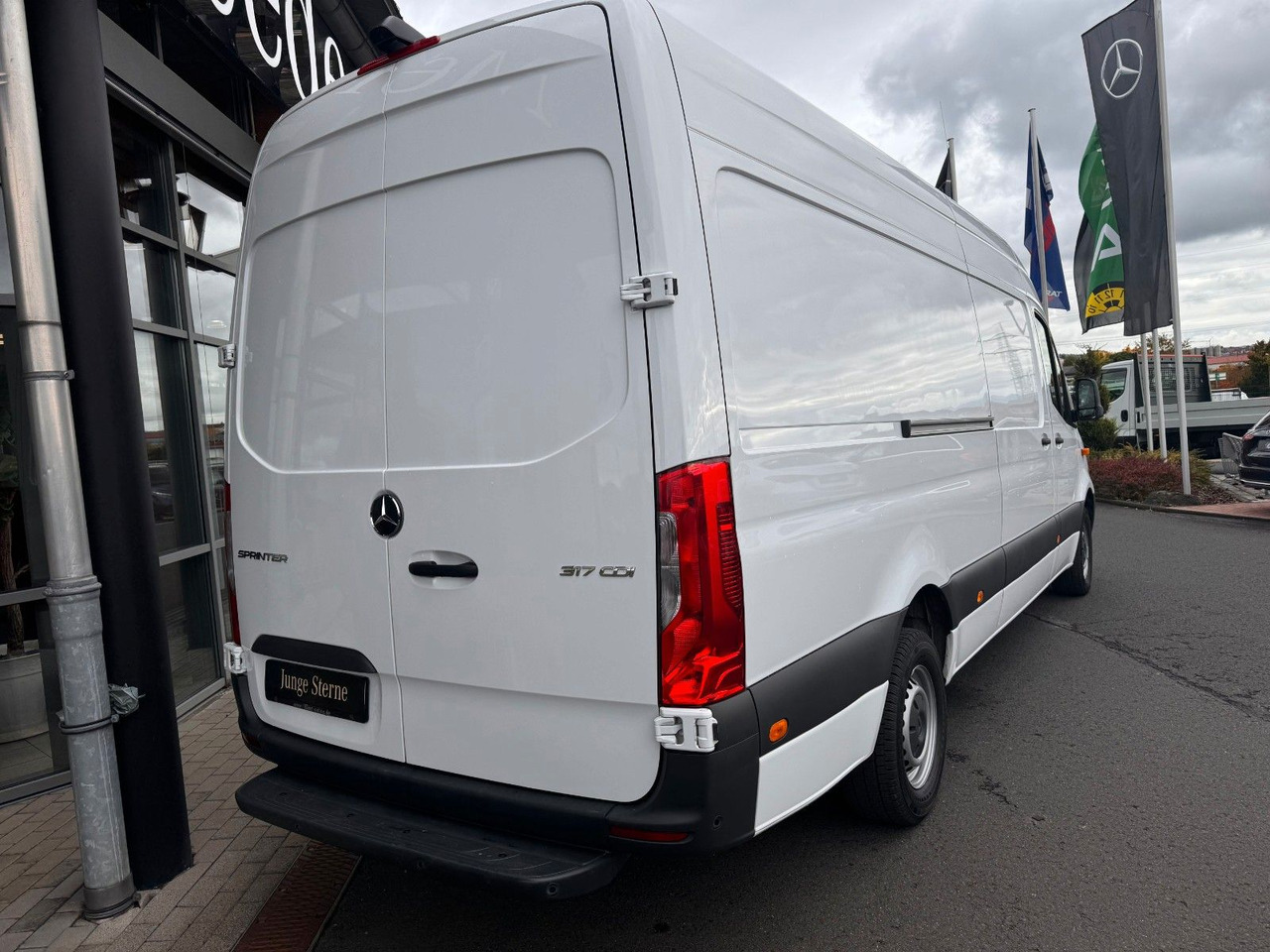 Mercedes-Benz Sprinter 317 CDI 4325 Klima 360 Schwing SHZ - Furgón: foto 4 Mercedes-Benz Sprinter 317 CDI 4325 Klima 360 Schwing SHZ - Furgón: foto 4