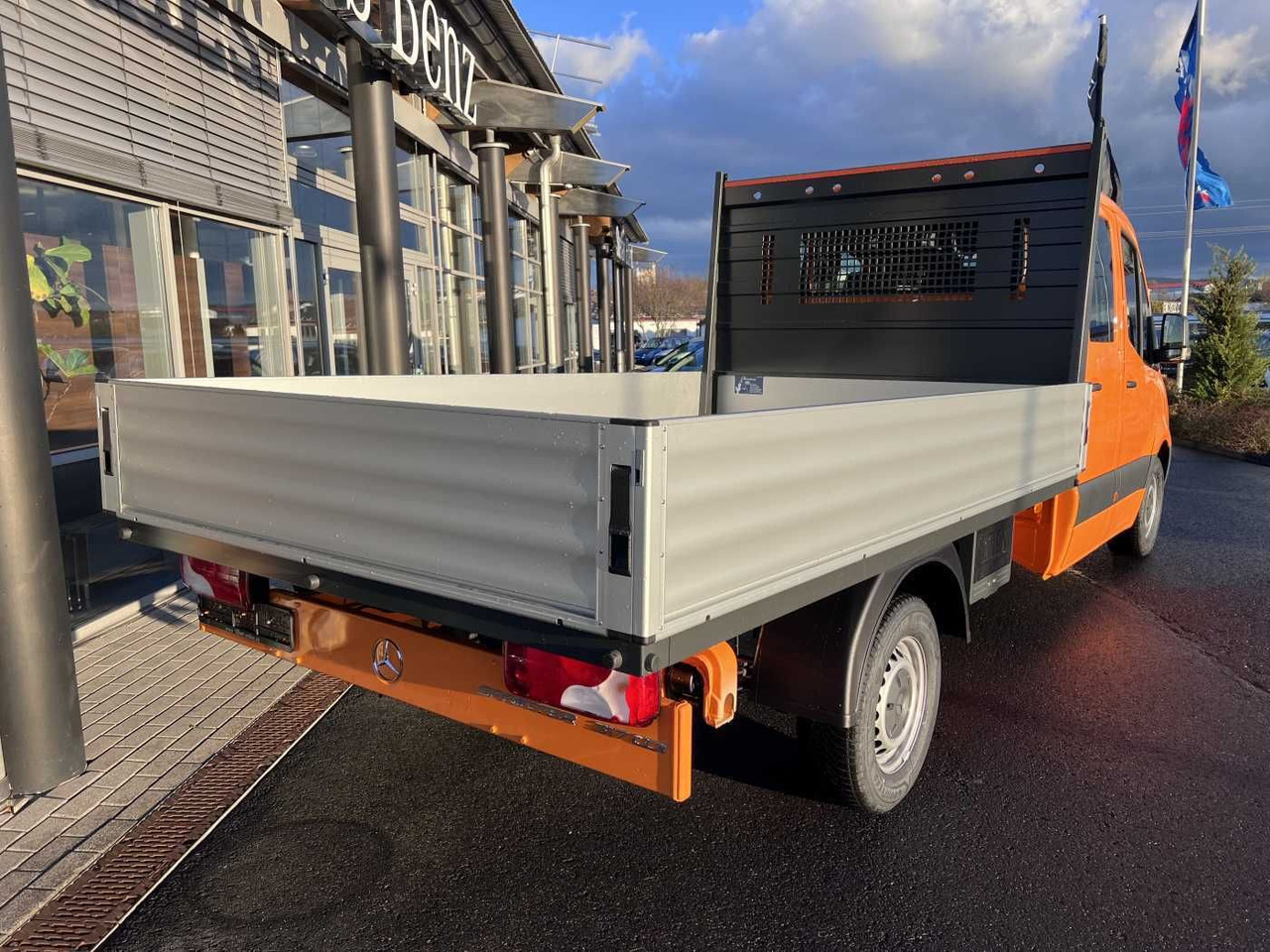 Mercedes-Benz Sprinter 317 CDI DoKa 4325 Klima MBUX Stdheiz - Furgoneta caja abierta, Furgoneta combi: foto 4 Mercedes-Benz Sprinter 317 CDI DoKa 4325 Klima MBUX Stdheiz - Furgoneta caja abierta, Furgoneta combi: foto 4