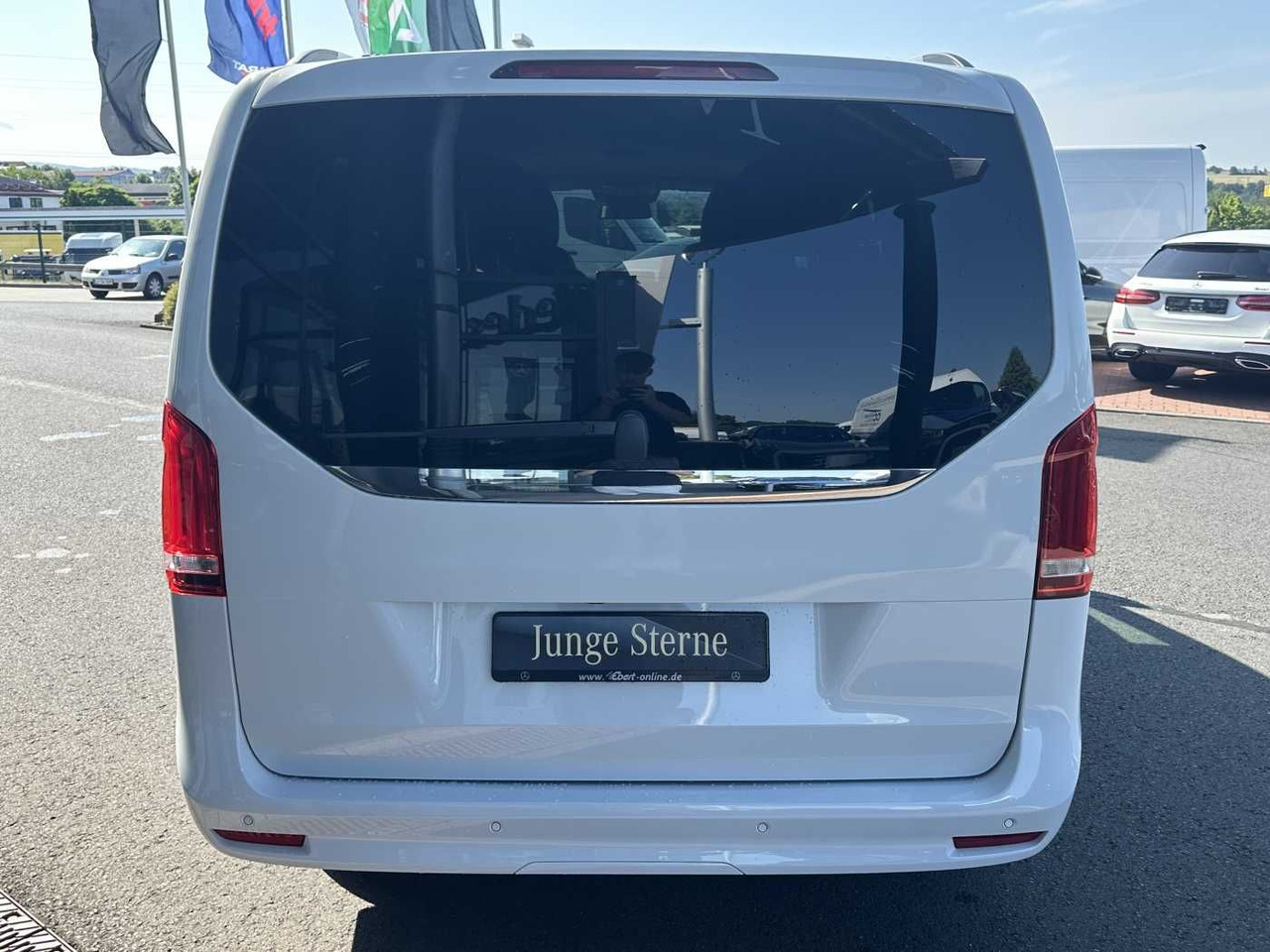 Mercedes-Benz V 300 d AVA ED 6Sitze Burmester 360Kamera el Tür - Furgoneta de pasajeros: foto 5 Mercedes-Benz V 300 d AVA ED 6Sitze Burmester 360Kamera el Tür - Furgoneta de pasajeros: foto 5