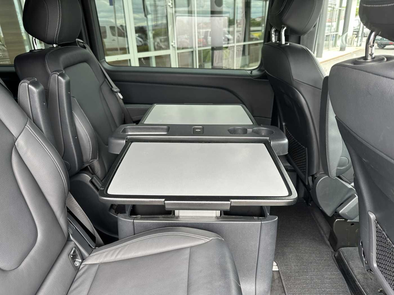 Coche familiar Mercedes-Benz V 300 d EDITION AMG AHK Tisch Leder ILS 7Sitze: foto 9