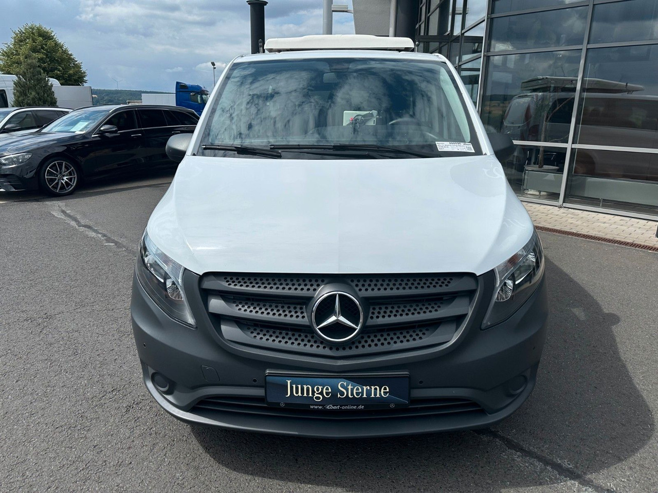 Mercedes-Benz Vito 111 CDI Tourer Begleitfahrzeug BF3+ / WVZ - Furgoneta de pasajeros: foto 3 Mercedes-Benz Vito 111 CDI Tourer Begleitfahrzeug BF3+ / WVZ - Furgoneta de pasajeros: foto 3