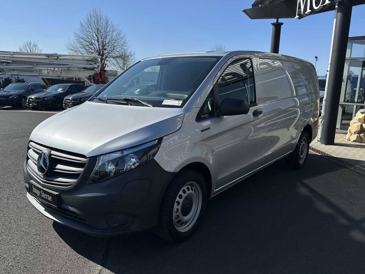 Mercedes-Benz eVito 112 Audio 30 Sitzheizung Kamera Tempomat - Furgoneta pequeña, Furgoneta eléctrica: foto 3 Mercedes-Benz eVito 112 Audio 30 Sitzheizung Kamera Tempomat - Furgoneta pequeña, Furgoneta eléctrica: foto 3