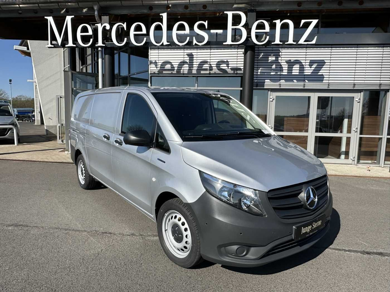 Mercedes-Benz eVito 112 Audio 30 Sitzheizung Kamera Tempomat - Furgoneta pequeña, Furgoneta eléctrica: foto 1 Mercedes-Benz eVito 112 Audio 30 Sitzheizung Kamera Tempomat - Furgoneta pequeña, Furgoneta eléctrica: foto 1