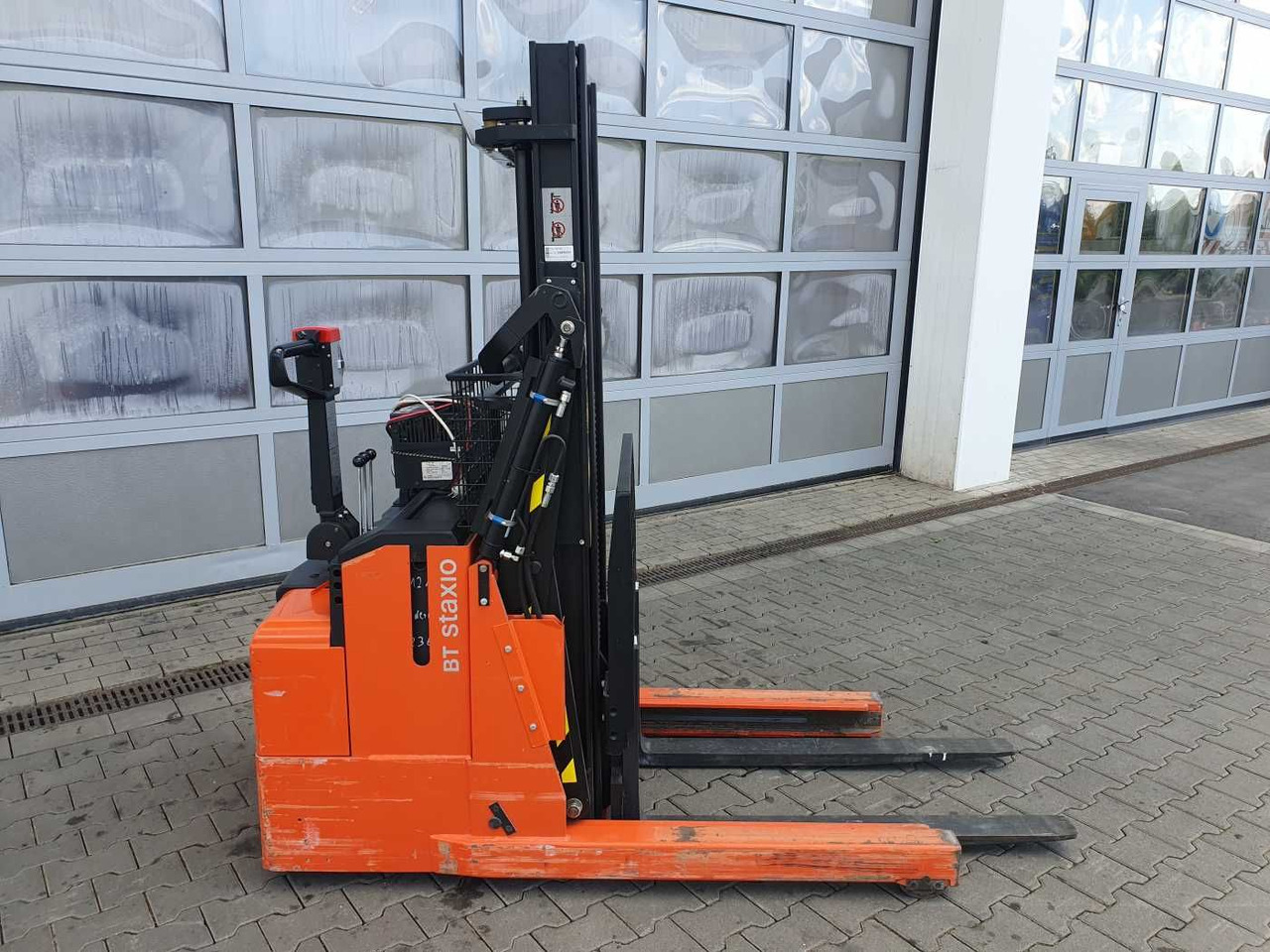 Toyota RWE 120 / Schubmaststapler / Duplex:2.9m / 257h! - Otra maquinaria: foto 3 Toyota RWE 120 / Schubmaststapler / Duplex:2.9m / 257h! - Otra maquinaria: foto 3