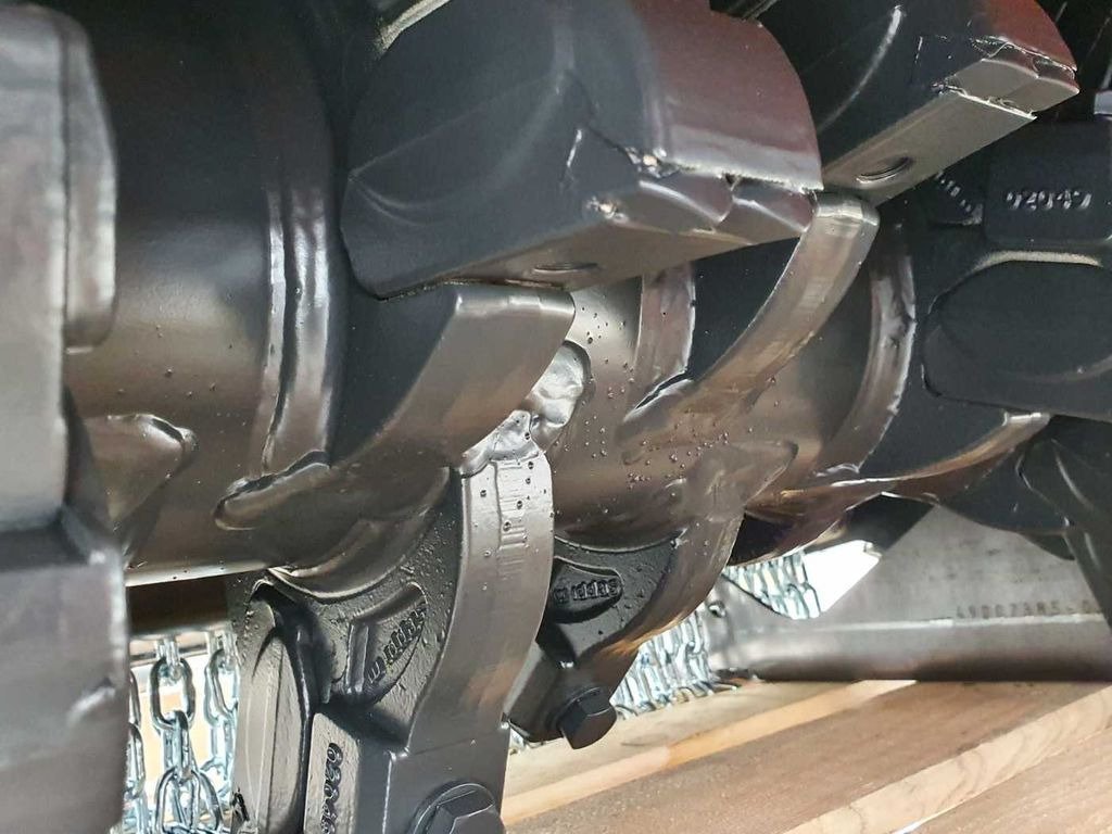 Trituradora forestal Seppi M. BMS-F 125  Forstmulcher 10-20to lagernd Seppi M. BMS-F 125  Forstmulcher 10-20to lagernd: foto 10