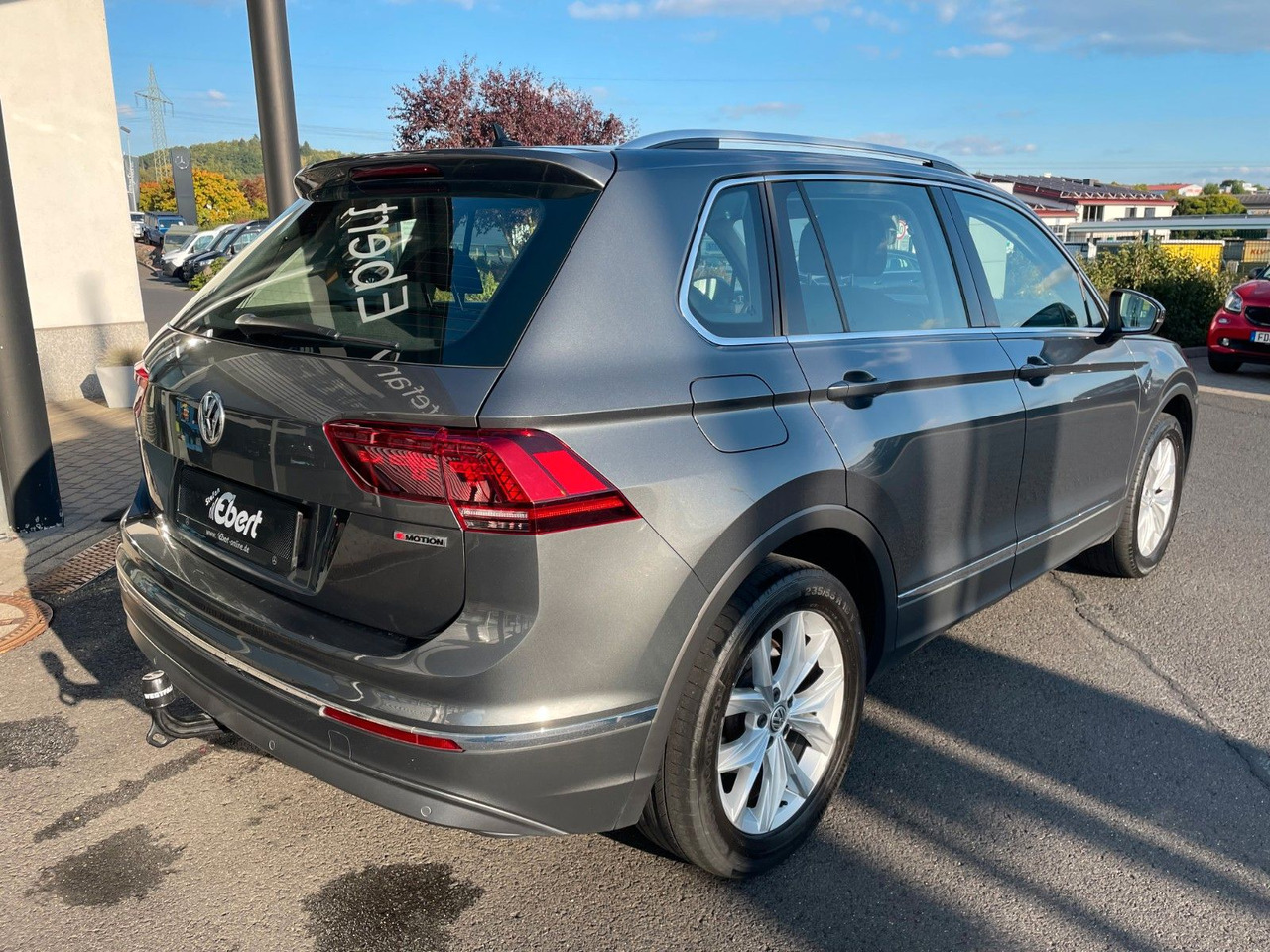 Volkswagen Tiguan 2.0 TSI Highline 4M AHK+LED+DAB+ACC+PDC - SUV/ Todoterreno: foto 5 Volkswagen Tiguan 2.0 TSI Highline 4M AHK+LED+DAB+ACC+PDC - SUV/ Todoterreno: foto 5