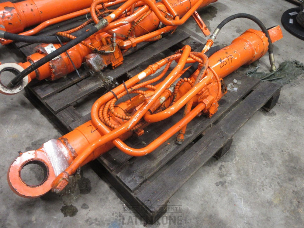 Hitachi Hitachi ZX210 nostosylinteri ID 2617 UUSI - Cilindro hidráulico para Maquinaria de construcción: foto 1 Hitachi Hitachi ZX210 nostosylinteri ID 2617 UUSI - Cilindro hidráulico para Maquinaria de construcción: foto 1