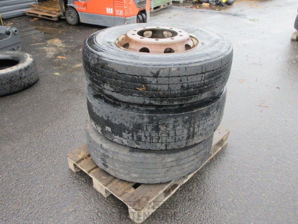Renkaat vanteilla 295/80 R22,5 3kpl - Rueda completa para Maquinaria de construcción: foto 2 Renkaat vanteilla 295/80 R22,5 3kpl - Rueda completa para Maquinaria de construcción: foto 2