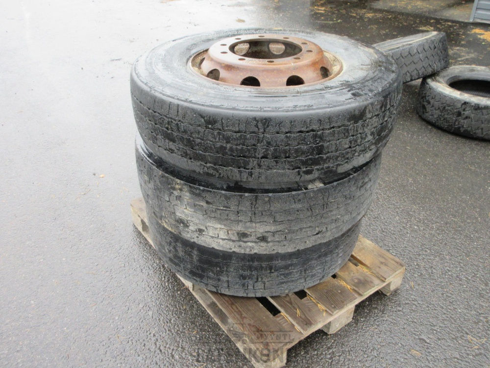 Renkaat vanteilla 295/80 R22,5 3kpl - Rueda completa para Maquinaria de construcción: foto 3 Renkaat vanteilla 295/80 R22,5 3kpl - Rueda completa para Maquinaria de construcción: foto 3