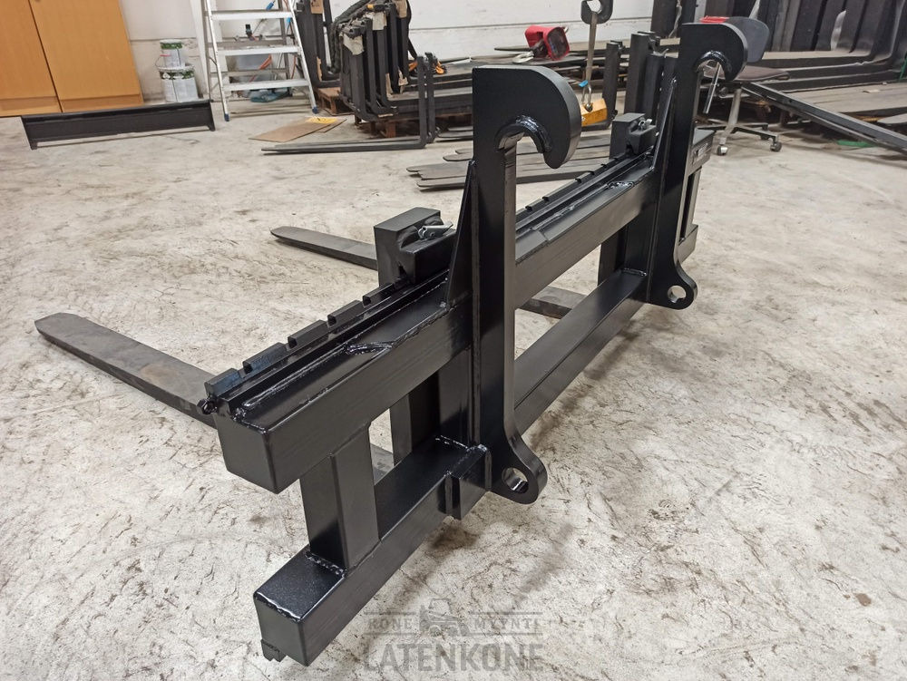 Volvo Trukkipiikit 5000kg 2000mm/1500mm 3A Volvo BM - Horquillas para Maquinaria de construcción: foto 5 Volvo Trukkipiikit 5000kg 2000mm/1500mm 3A Volvo BM - Horquillas para Maquinaria de construcción: foto 5
