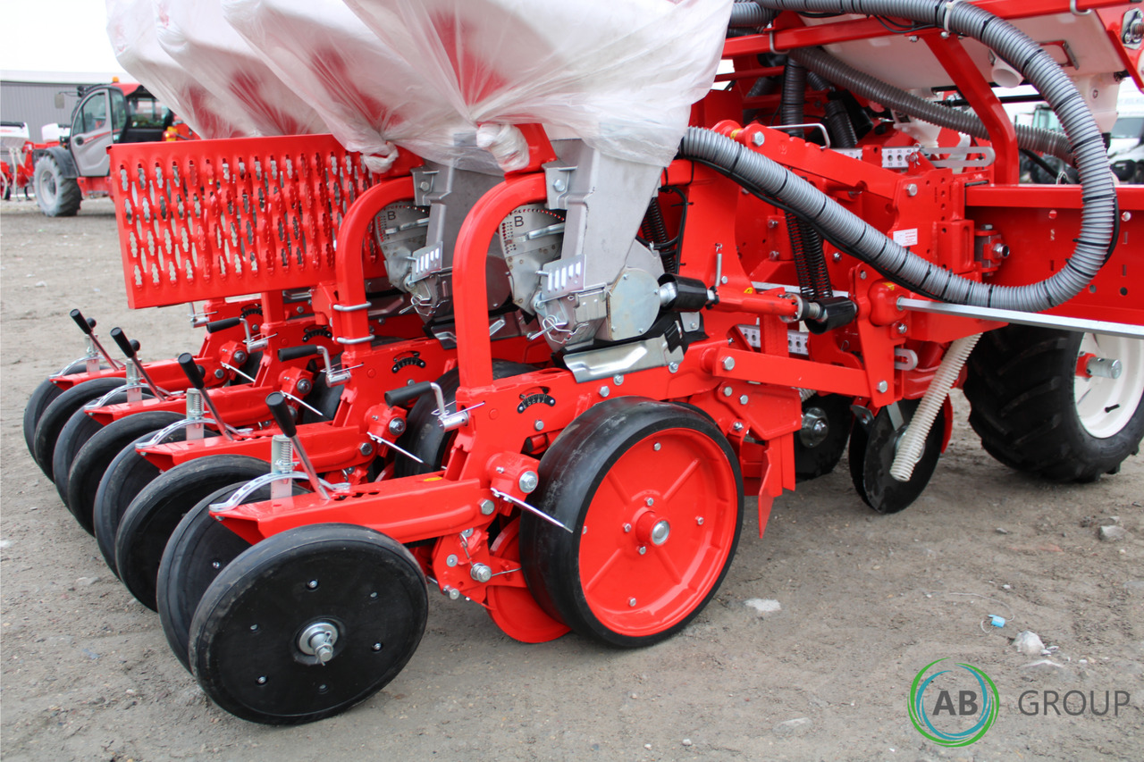 Sembradora de precisión Four-row pneumatic precision seeder with depth fertilization Ozdoken VPTT: foto 8