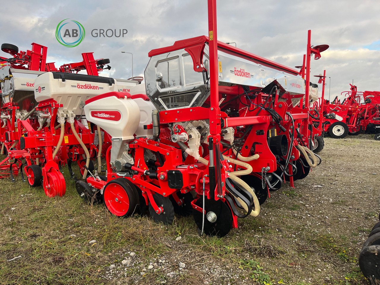 Siewnik do kukurydzy 6-rzędowy VPYT-D300 na ramie półteleskopowej z nawożeniem wgłębnym - Sembradora de precisión: foto 2 Siewnik do kukurydzy 6-rzędowy VPYT-D300 na ramie półteleskopowej z nawożeniem wgłębnym - Sembradora de precisión: foto 2