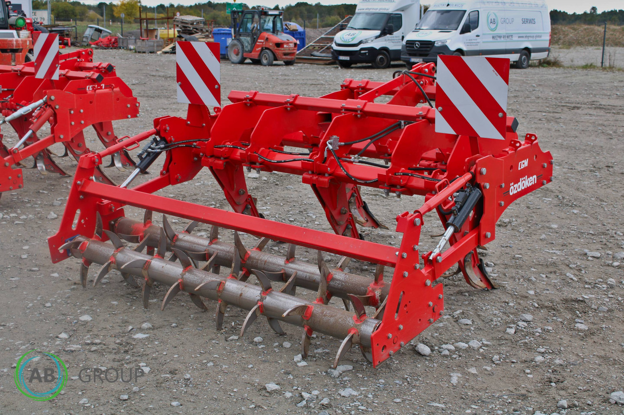 Toscano chisel plow IPST-5 - Demo sale - Subsolador: foto 4 Toscano chisel plow IPST-5 - Demo sale - Subsolador: foto 4