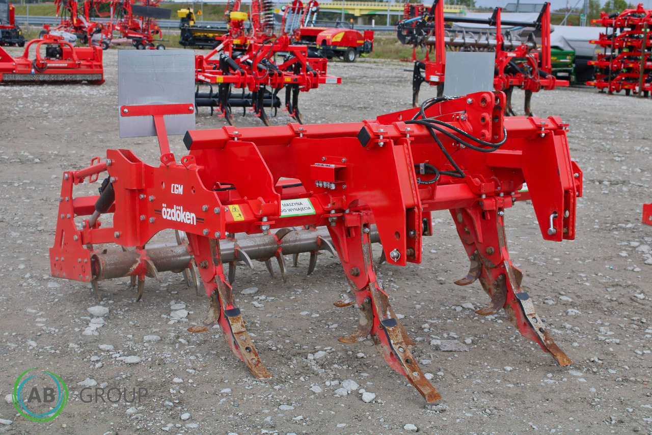 Toscano chisel plow IPST-5 - Demo sale - Subsolador: foto 1 Toscano chisel plow IPST-5 - Demo sale - Subsolador: foto 1
