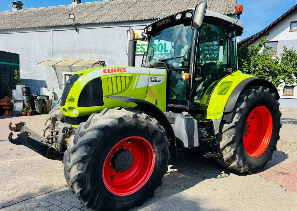 Claas Arion 640 - Tractor: foto 1 Claas Arion 640 - Tractor: foto 1