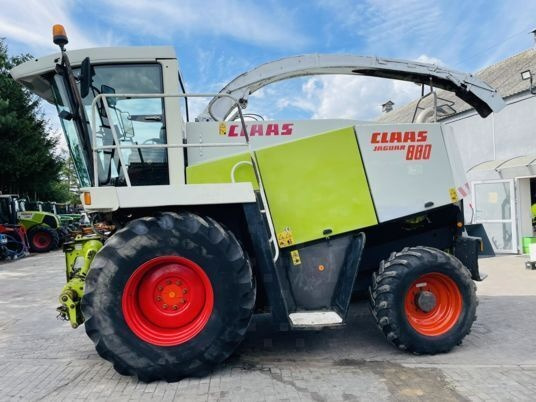 Claas JAGUAR 880 - Cosechadora de forraje: foto 1 Claas JAGUAR 880 - Cosechadora de forraje: foto 1