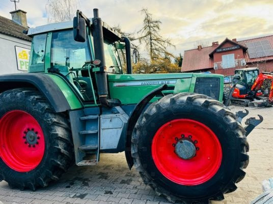 Fendt FAVORIT 818 - Tractor: foto 1 Fendt FAVORIT 818 - Tractor: foto 1
