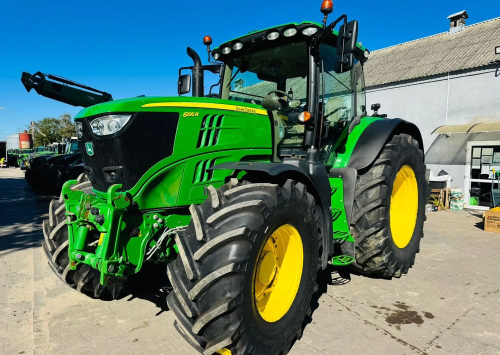 John Deere 6195R - Tractor: foto 2 John Deere 6195R - Tractor: foto 2