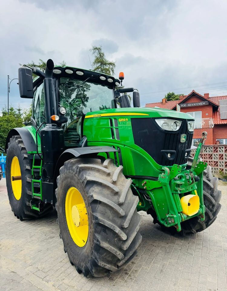 John Deere 6250R - Tractor: foto 2 John Deere 6250R - Tractor: foto 2