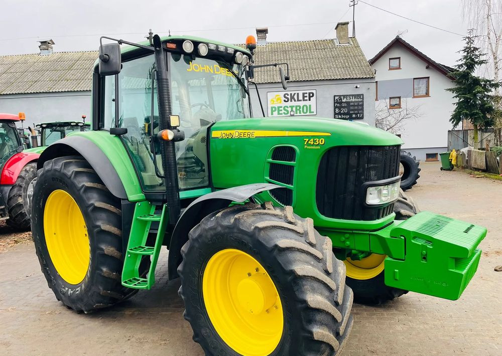 John Deere 7430 - Tractor: foto 2 John Deere 7430 - Tractor: foto 2