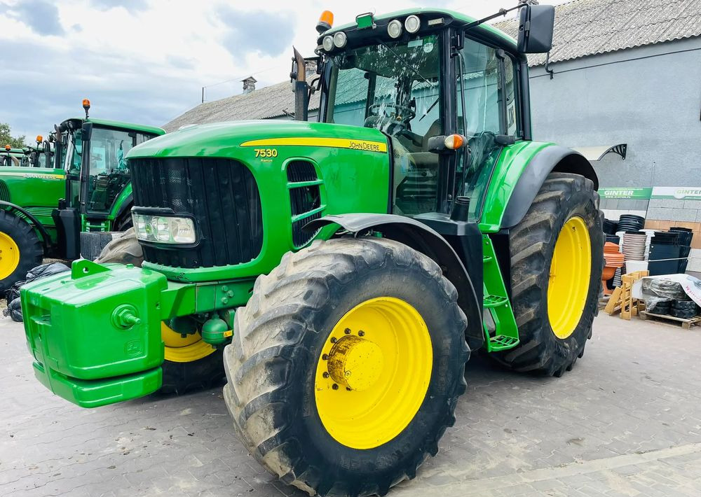 John Deere 7530 PREMIUM - Tractor: foto 4 John Deere 7530 PREMIUM - Tractor: foto 4