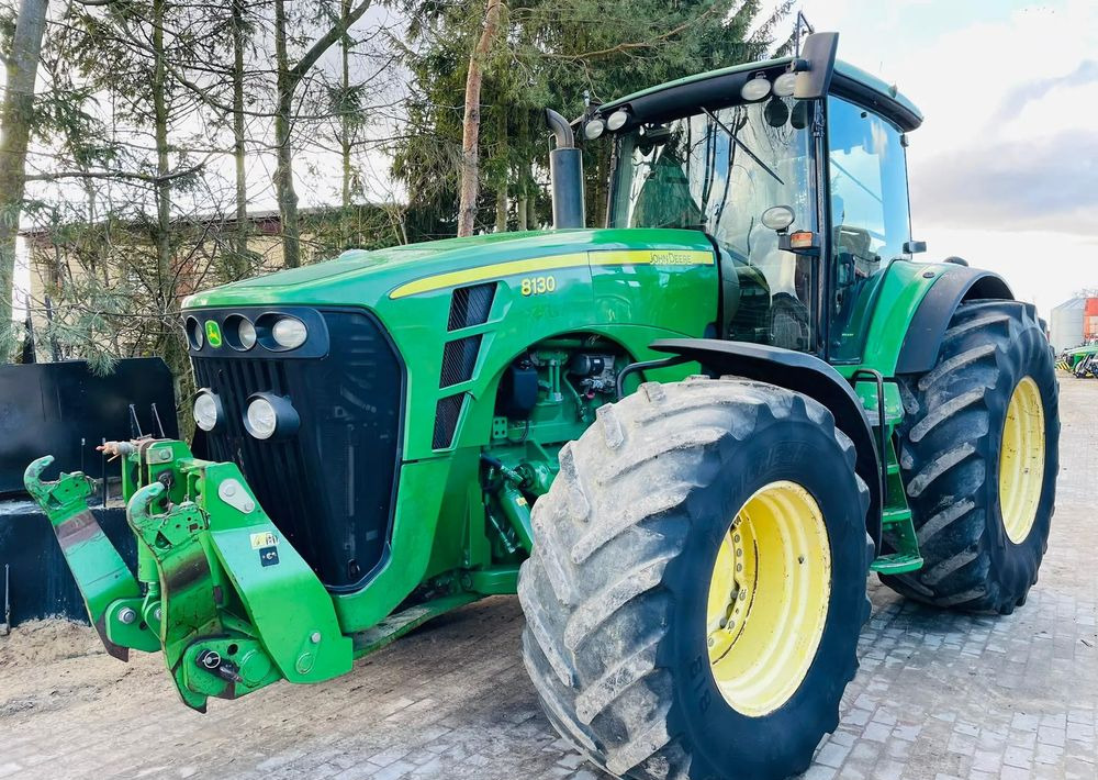 John Deere 8130 - Tractor: foto 2 John Deere 8130 - Tractor: foto 2