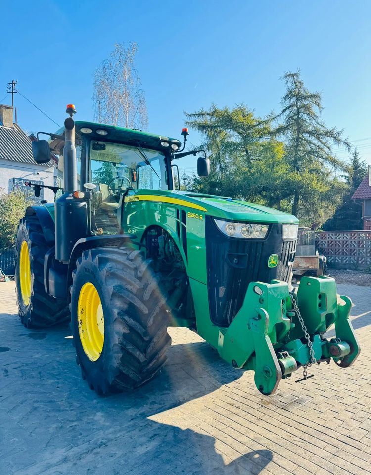 John Deere 8260R - Tractor: foto 3 John Deere 8260R - Tractor: foto 3