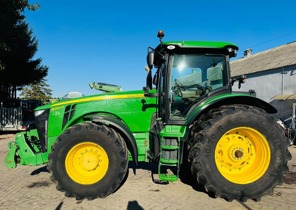 John Deere 8260R - Tractor: foto 5 John Deere 8260R - Tractor: foto 5