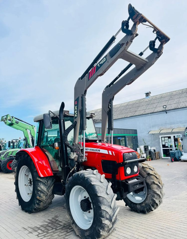 Massey Ferguson 5460 - Tractor: foto 3 Massey Ferguson 5460 - Tractor: foto 3