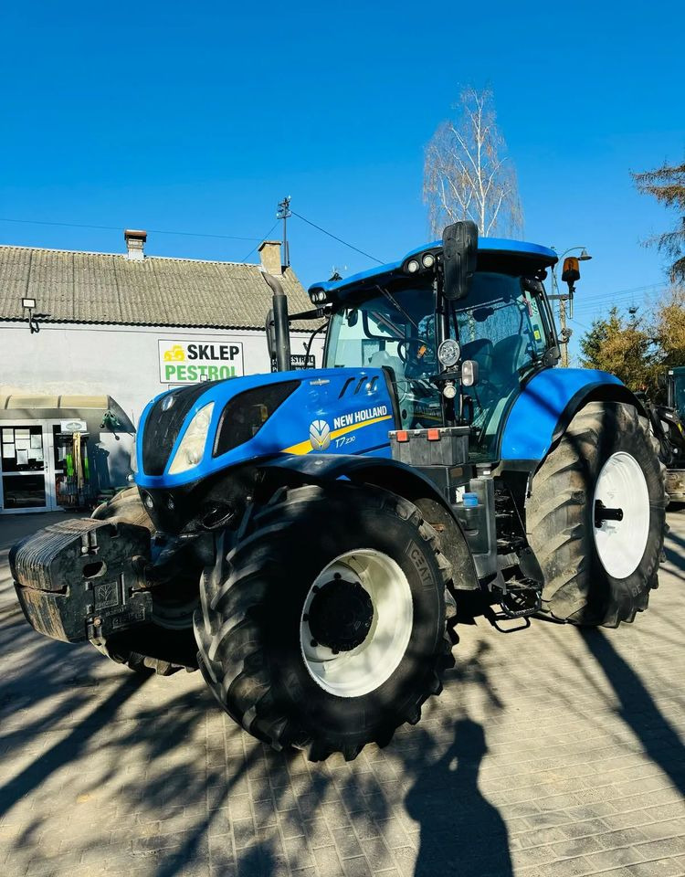 New Holland T7.230 - Tractor: foto 2 New Holland T7.230 - Tractor: foto 2